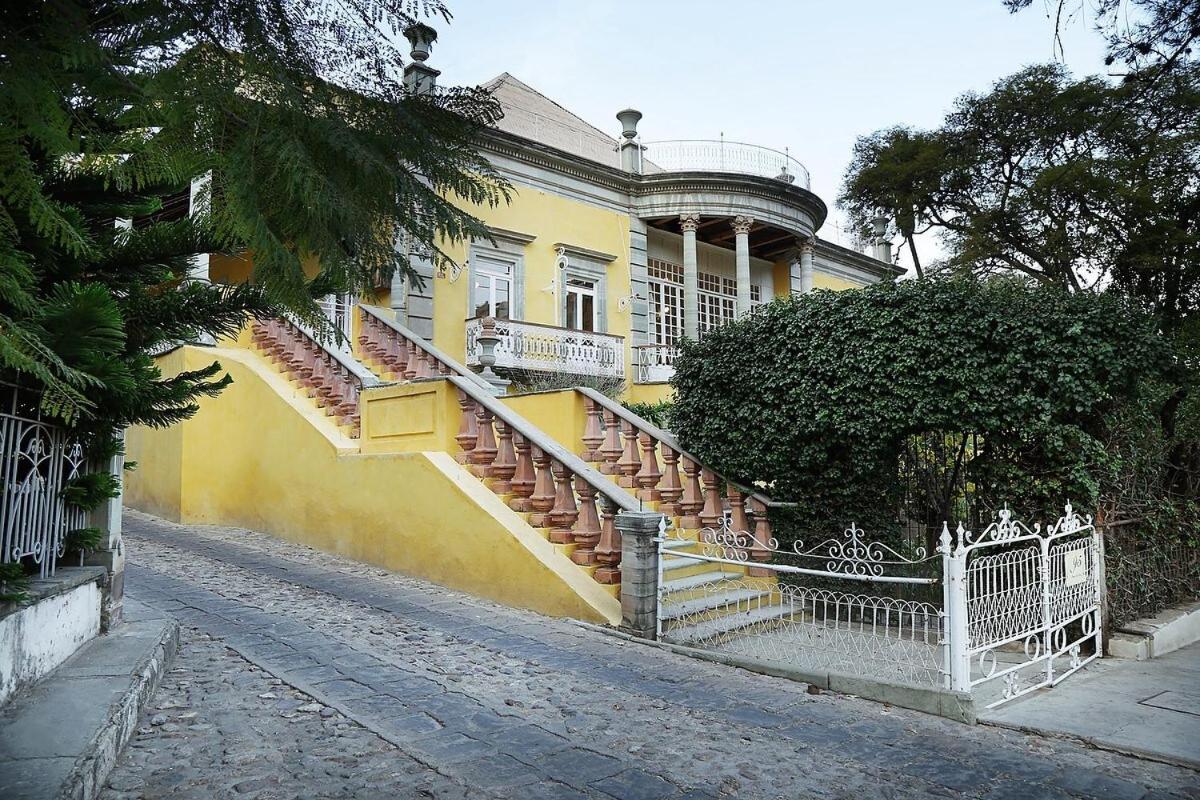 Casa Falguera 1 Emblema Arquitectonico De Apartment Guanajuato