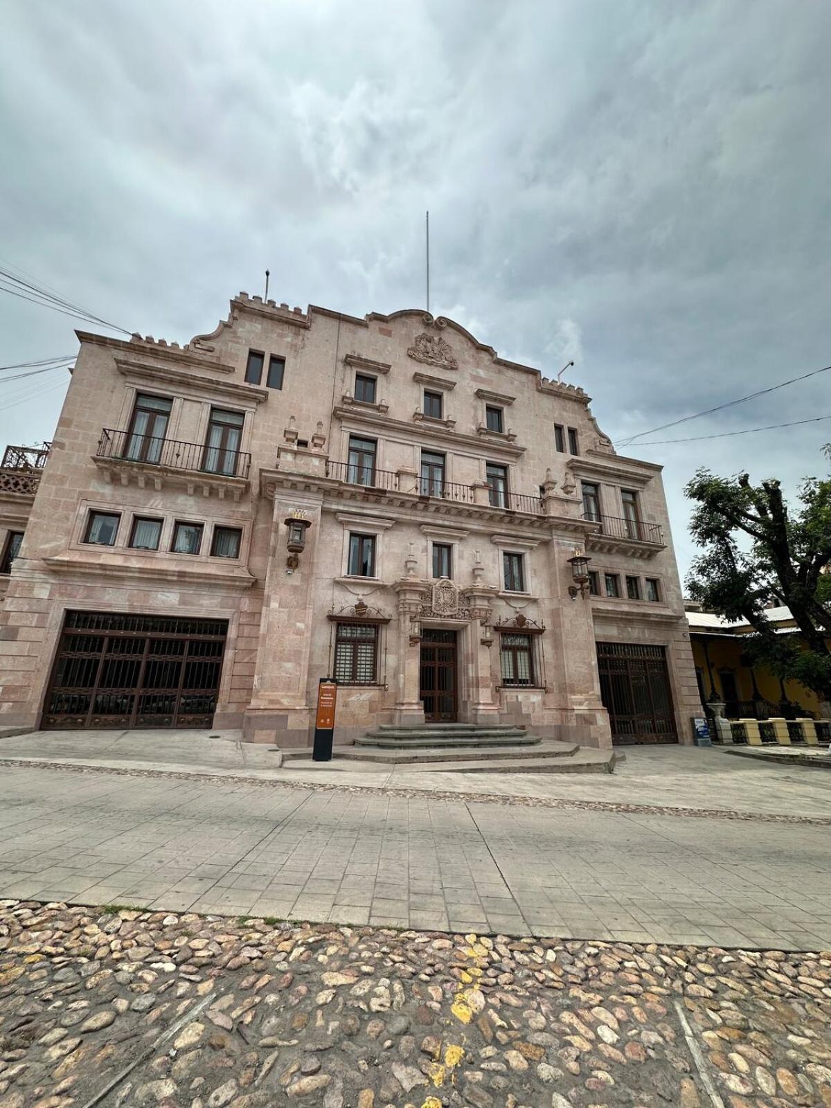 Casa Falguera 1 Emblema Arquitectonico De * Guanajuato